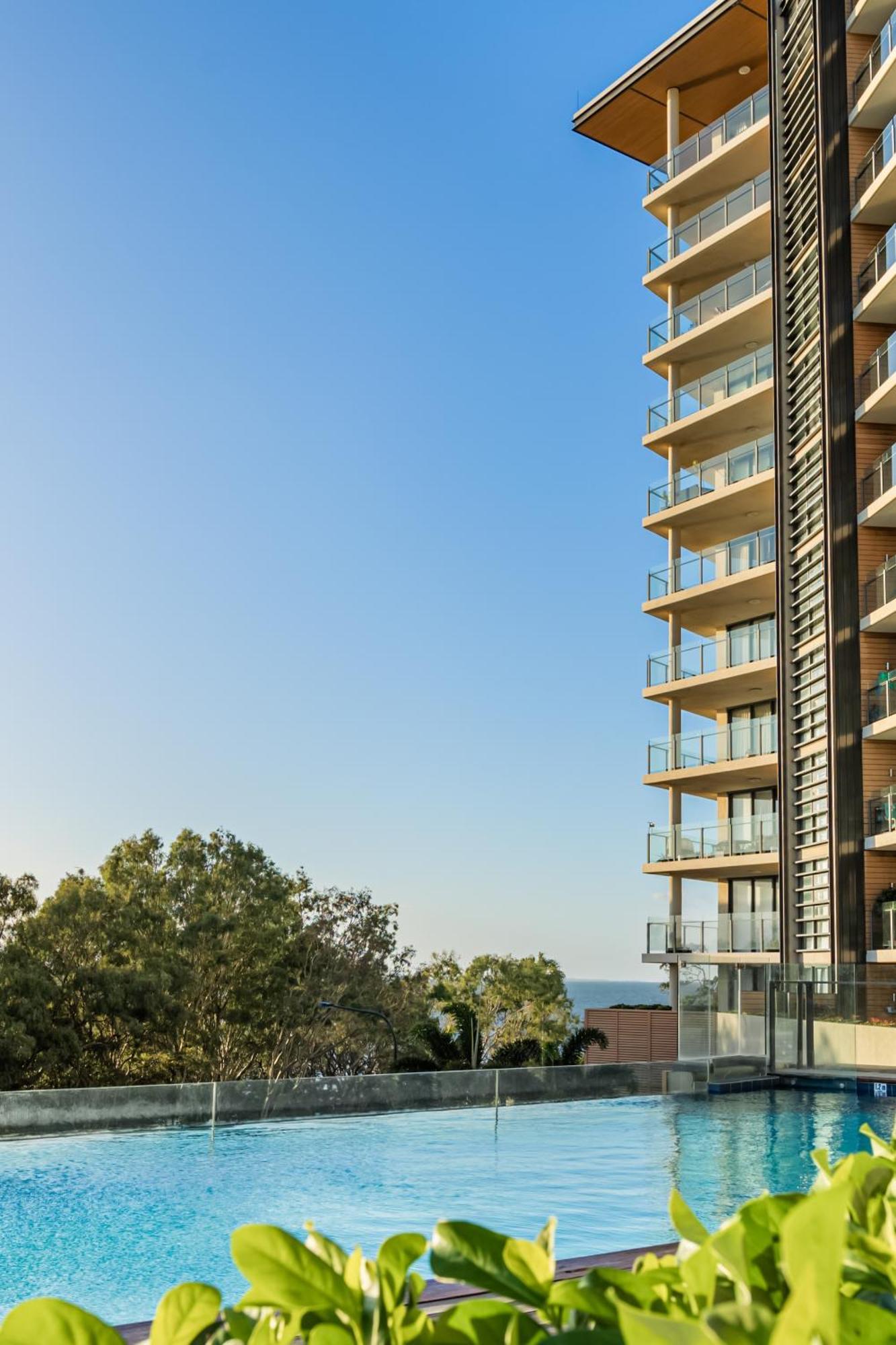 Oaks Redcliffe Mon Komo Suites Bagian luar foto