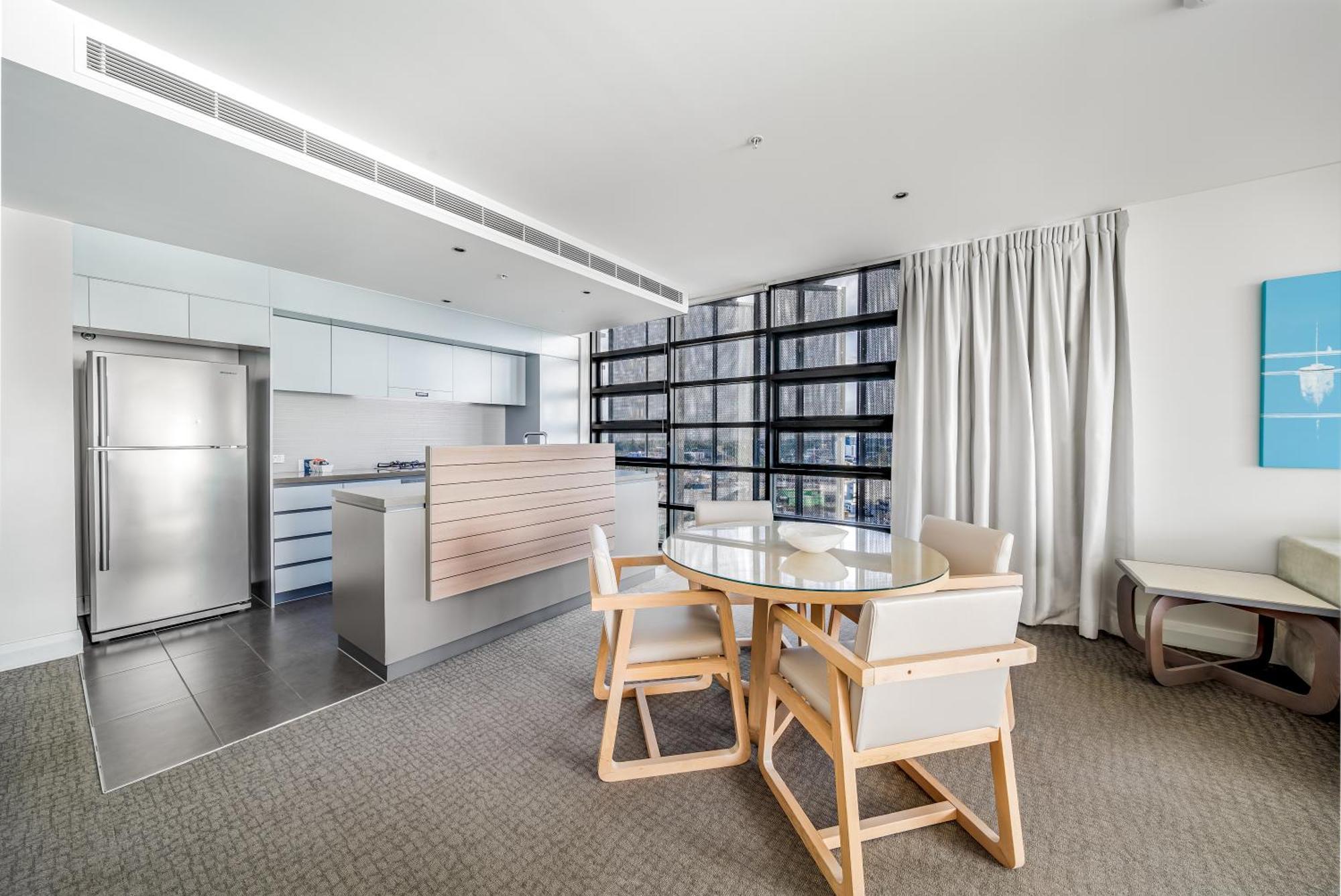 Oaks Redcliffe Mon Komo Suites Bagian luar foto
