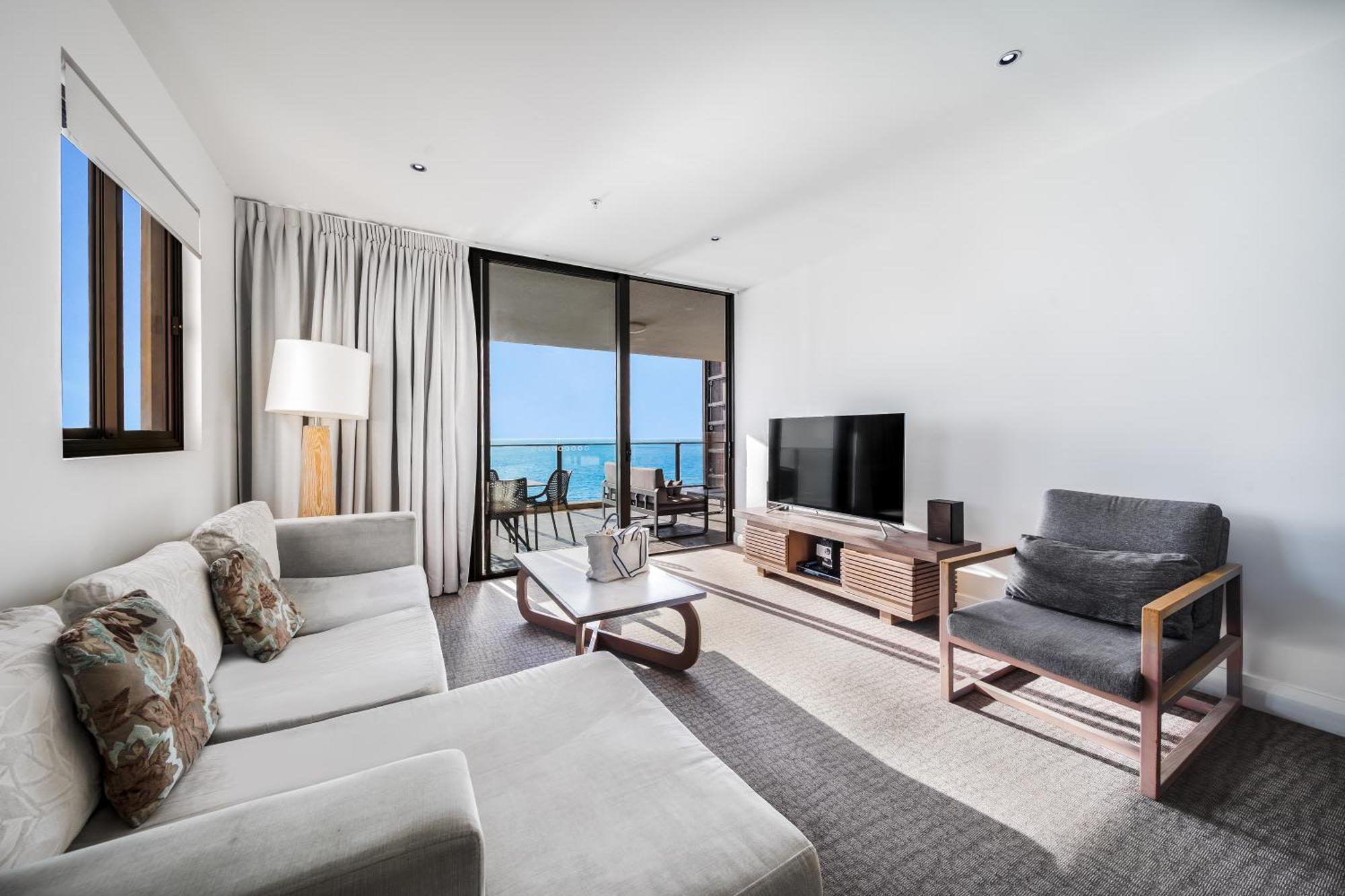 Oaks Redcliffe Mon Komo Suites Bagian luar foto
