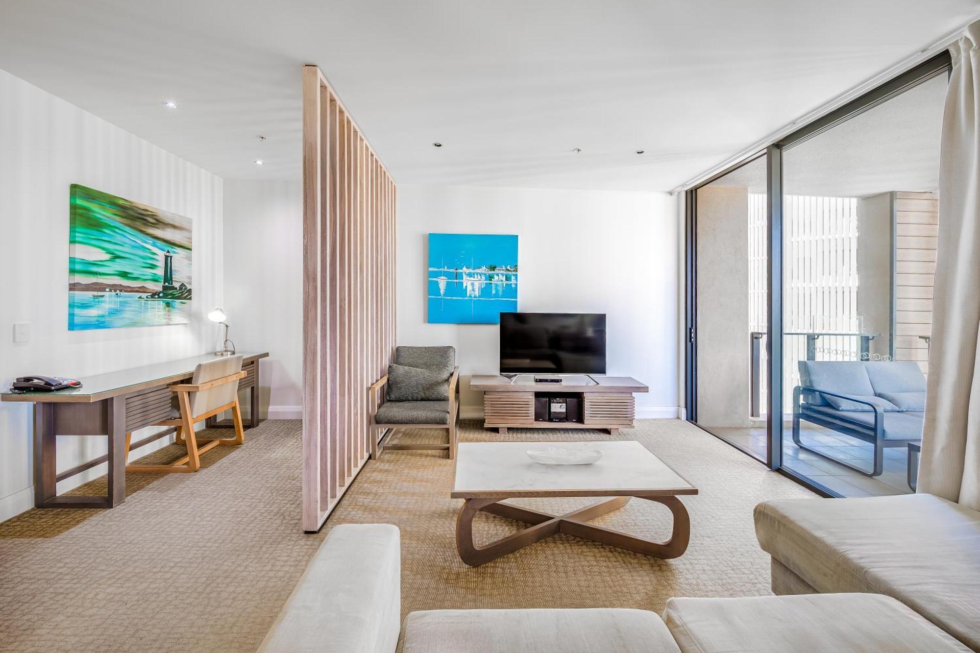 Oaks Redcliffe Mon Komo Suites Bagian luar foto