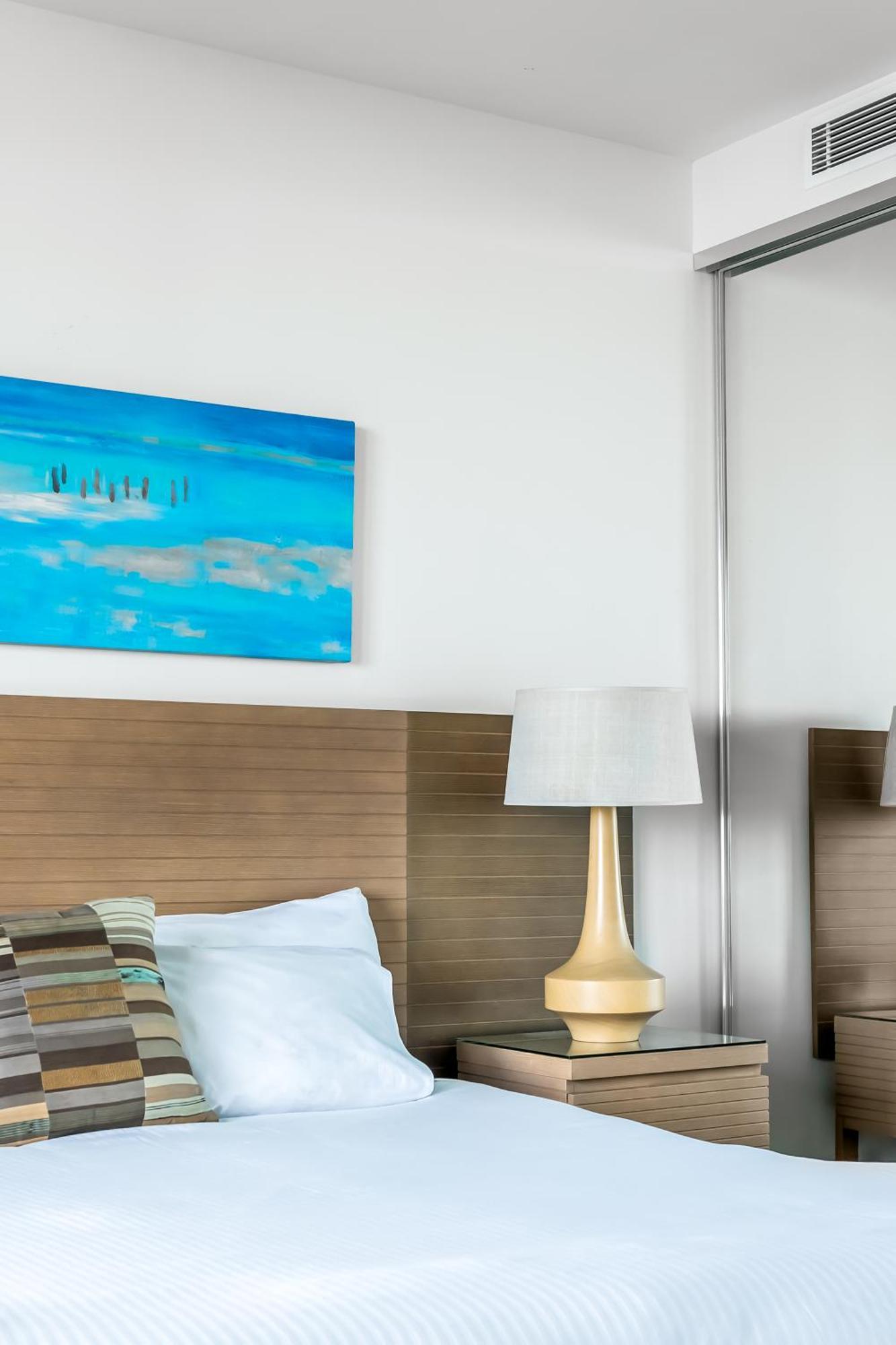 Oaks Redcliffe Mon Komo Suites Bagian luar foto