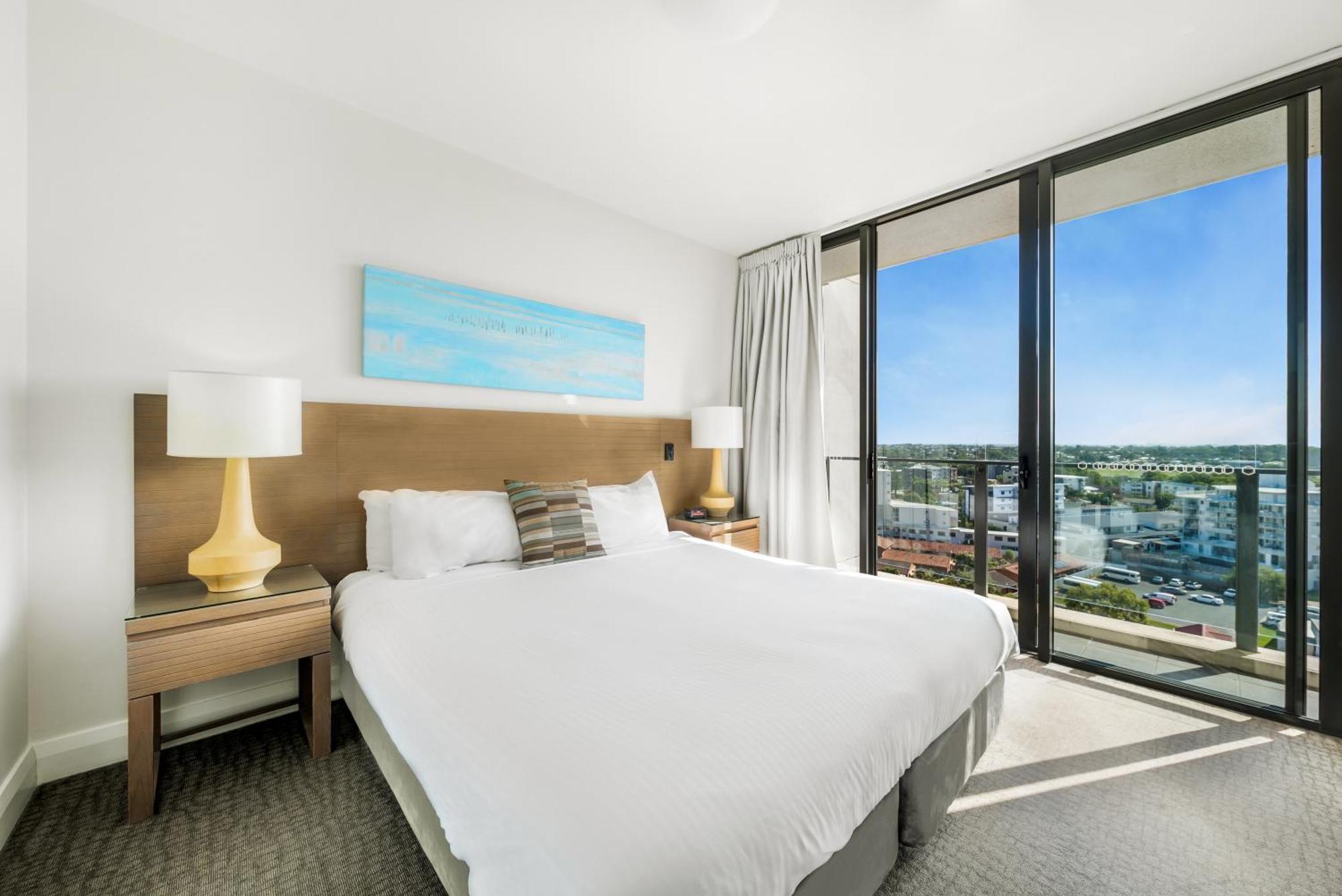 Oaks Redcliffe Mon Komo Suites Bagian luar foto